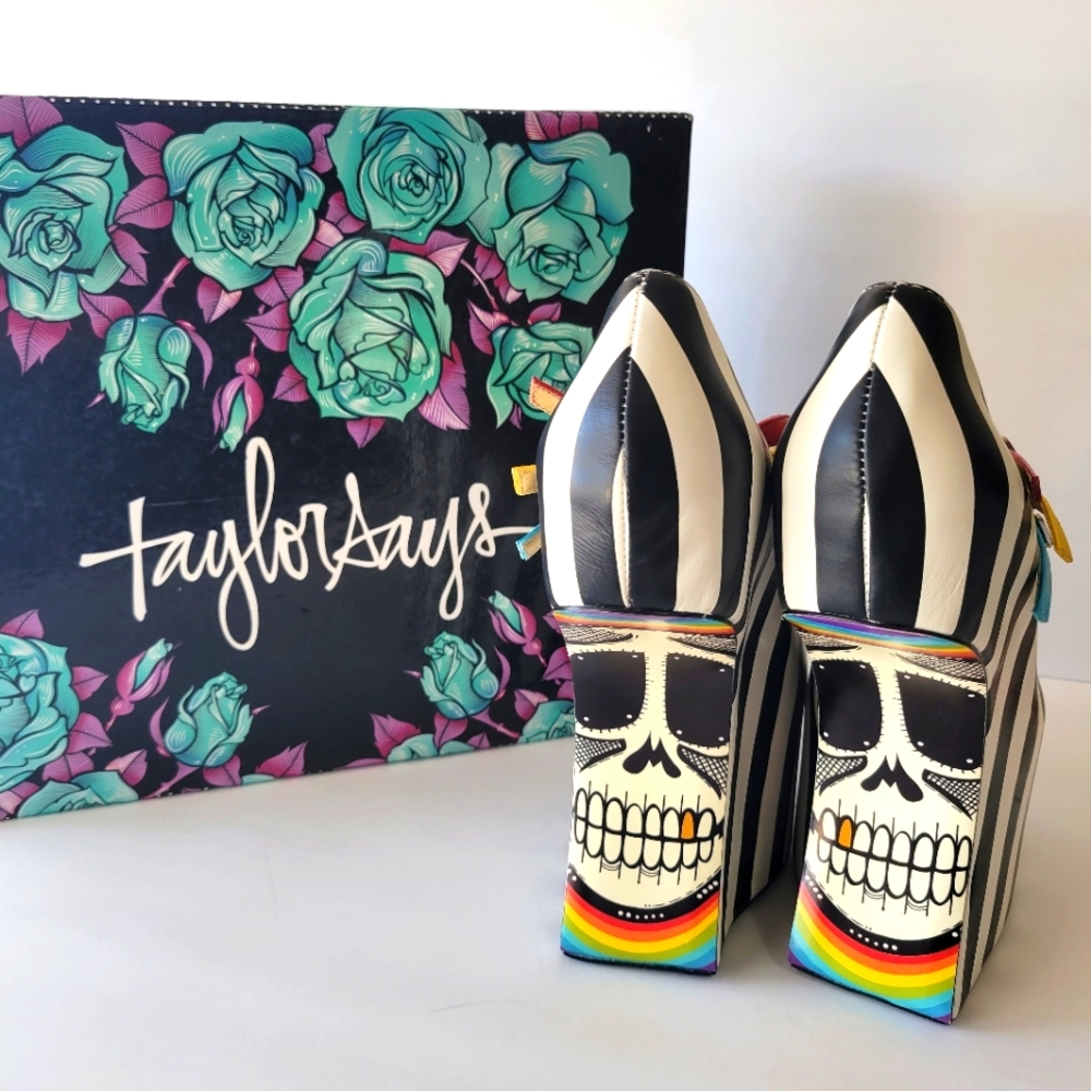 Taylor Says Gravity heels